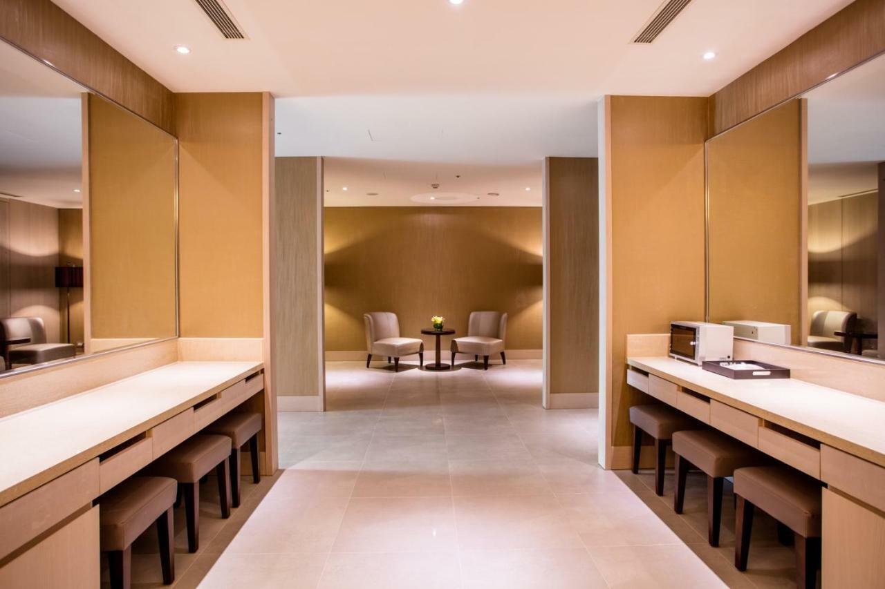Fullon Hotel Taoyuan Airport Access Mrt A8 Guishan Luaran gambar The dressing room at the spa